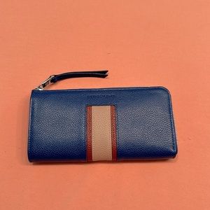 LONGCHAMP Leather 3/4 Zip Wallet. Sapphire.